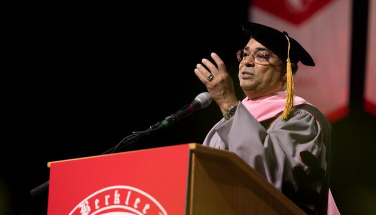 Gilberto Santa Rosa recieves doctorate from Berklee